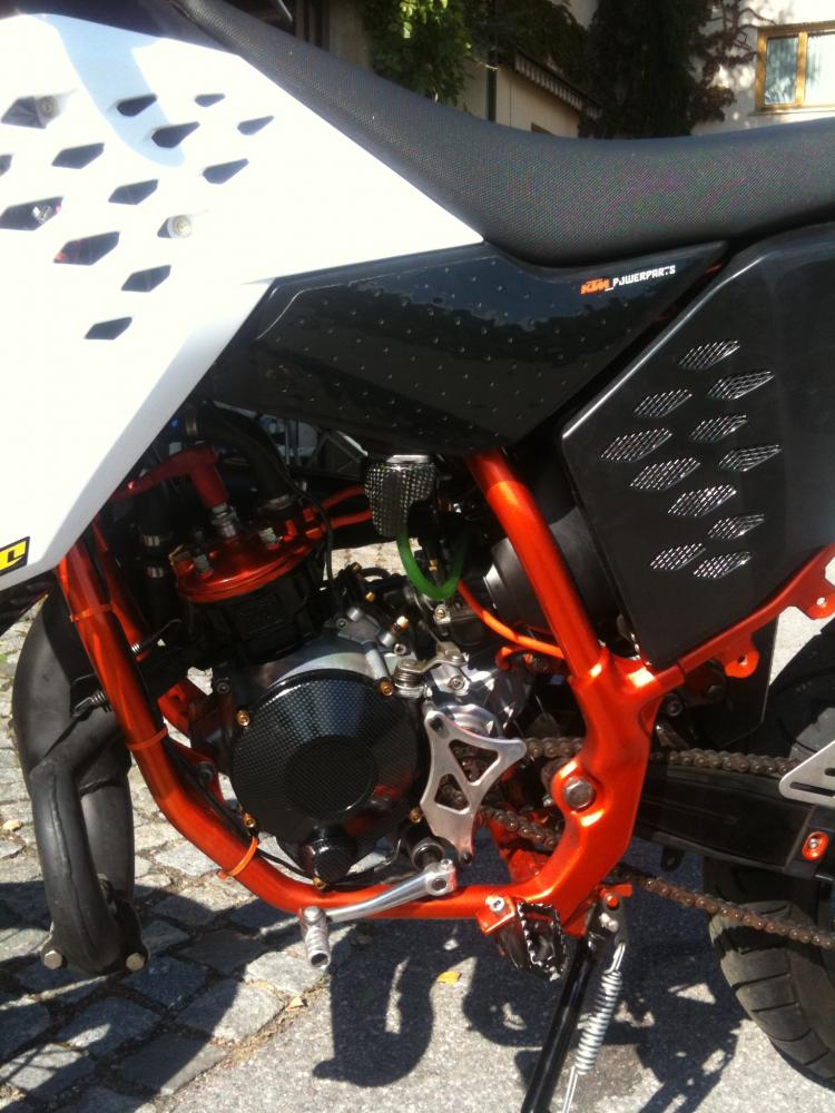 Aprilia] Mx50 Goes ~~>KTM-SMR 87ccm Replica<~~cany orange/white! - Supermoto  - 2Stroke-Tuning